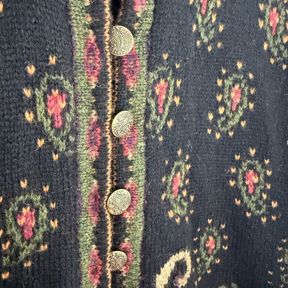 Authentic Icelandic designs sweater Jacket - Picture 4 of 5